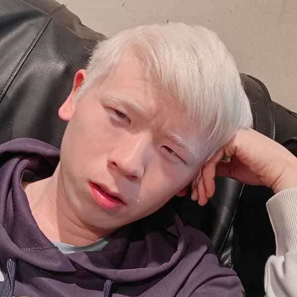 贵州31岁单身帅哥真诚找对象-包头征婚相亲网